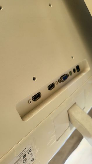 จอ คอมพิวเตอร์ LED IPS รุ่น 234E5  ของฟิลลิปขนาด 23 นิ้ววายสกรีนไร้ขอบ ราคาเพียง 1700 บาทเท่านั้นนะครับสินค้ามี 60 ตัว รูปที่ 6