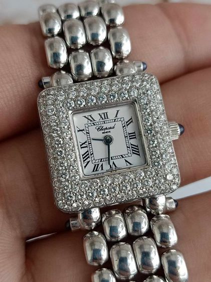 นาฬิกา Chopard Diamond Ladies 18k Solid White Gold ขอบเพชรแท้โรงงาน3แถว112เม็ด รวม2กะรัต แบรนด์Hi-End ระดับโลก หน้าปัดขาว หลักโรมัน  รูปที่ 13