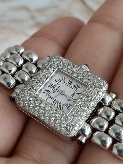 นาฬิกา Chopard Diamond Ladies 18k Solid White Gold ขอบเพชรแท้โรงงาน3แถว112เม็ด รวม2กะรัต แบรนด์Hi-End ระดับโลก หน้าปัดขาว หลักโรมัน  รูปที่ 5