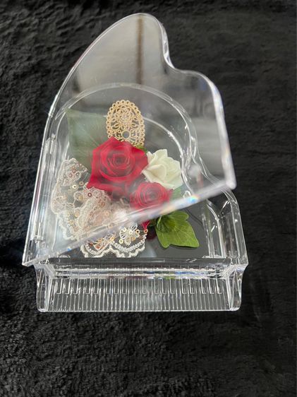 เปียโน อคิลิคใส ประดับดอกกุหลาบ สวยงามมาก รูปที่ 2