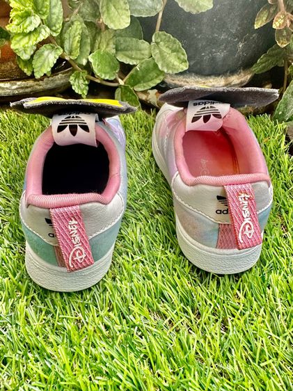 รองเท้า Adidas Disney รูปที่ 3