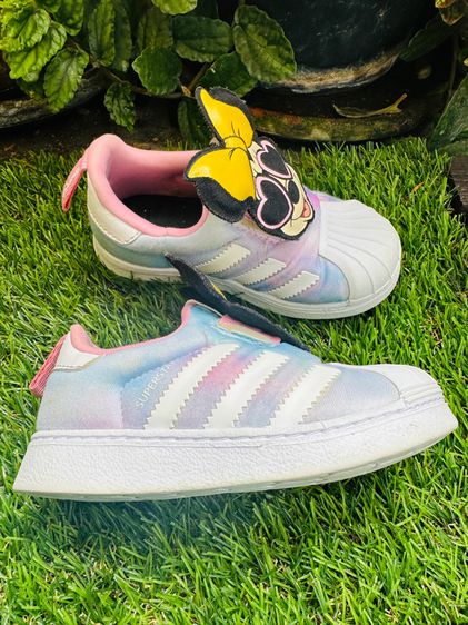 รองเท้า Adidas Disney รูปที่ 2