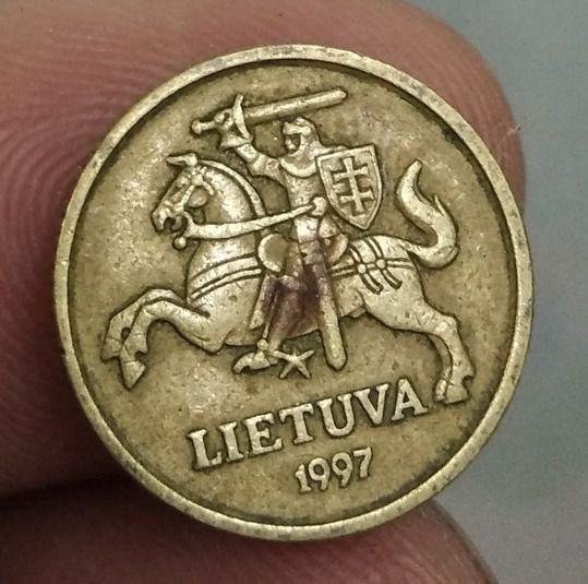8304-เหรียญอัศวิน ประเทศลิธัวเนีย รูปที่ 2