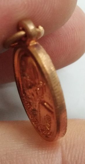 8310-เหรียญเม็ดแตงหลวงปู่หมุน เนื้อทองแดง หลังพระแก้วมรกต พร้อมกล่องเดิมๆ รูปที่ 13