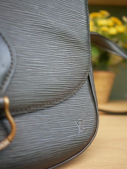 vi 872 louis vuitton