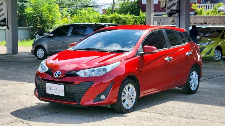 Toyota Yaris 2019 1.5 E Sedan เบนซิน ไม่ติดแก๊ส เกียร์อัตโนมัติ แดง รูปที่ 1