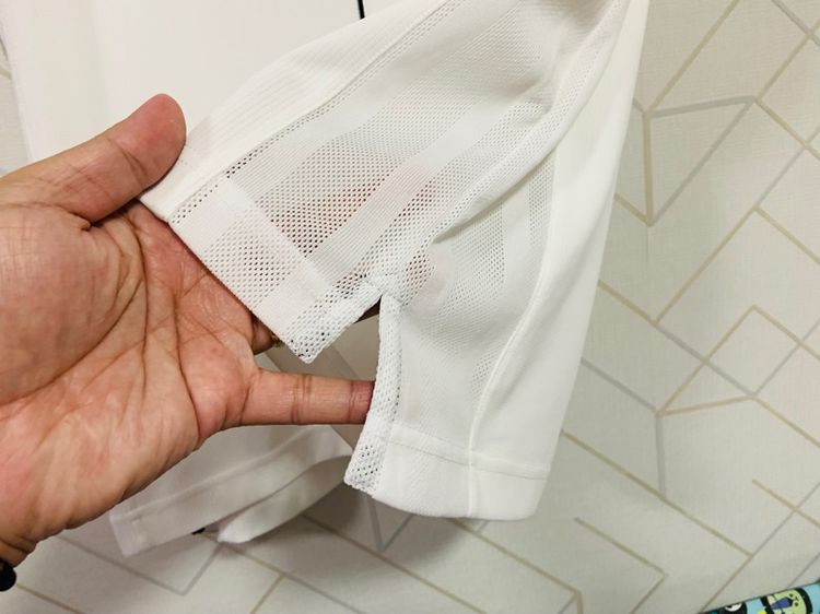 เสื้อโปโล TOURSTAGE แท้ 💯 size M ขนาด อก 21 ยาว 27 นิ้ว สภาพใหม่มาก สีขาวทรงสวย เนื้อผ้าดีมาก หายากน่าสะสมครับ รูปที่ 5