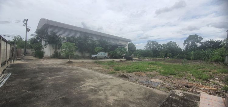 ให้เช่าโรงงาน โกดัง และเนื้อที่เปล่า ลำลูกกา 800 ตรม. เจ้าของขายเอง รูปที่ 2