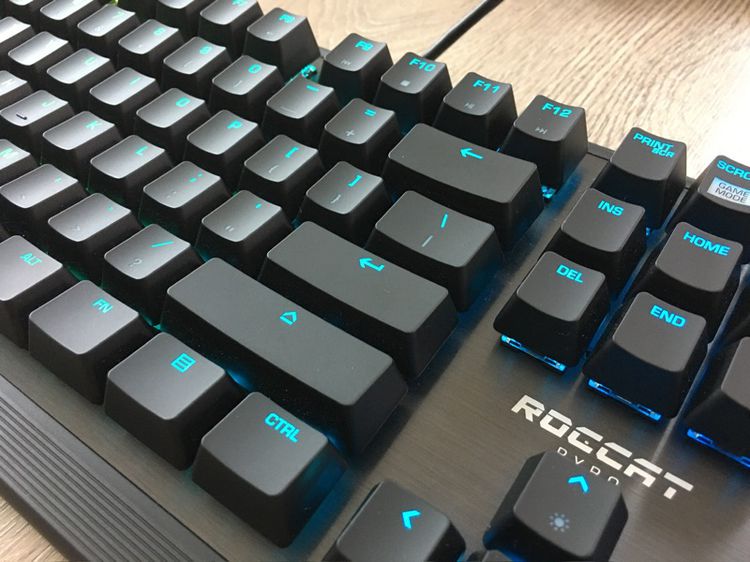 ขาย Keyboard Gaming Roccat Pyro มีไฟRGB รูปที่ 3