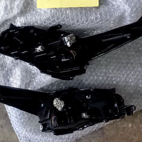 ไฟหน้า ฟอจูนเนอร์14 รูปที่ 2