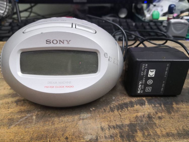 นาฬิกาวิทยุ Sony Rare Dream Machine Vintage ICF-C743 Clock วินเทจ สามารถตั้งเวลาปลุก ฟังวิทยุ AM FM ดูอุณหภูมิห้องได้ 