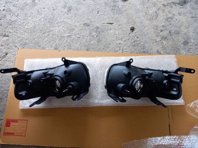 ไฟหน้า  แท้ เอสเคป รูปที่ 2