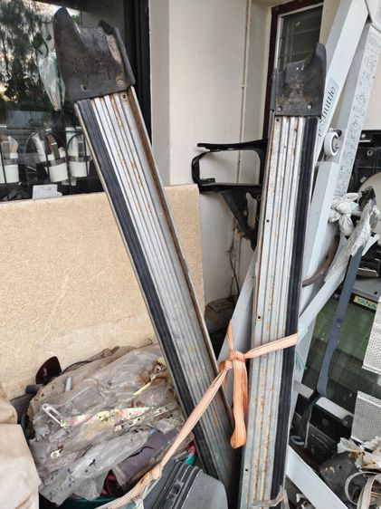 กระจังหน้า MMC ตรงรุ่น MITSU PAJERO ตัวเหลี่ยม เป็นของเก่าญี่ปุ่นสภาพดีมาก โลโก้สียังชัด ไม่เคยใช้ในบ้านเรา และบันไดข้าง ปาเจโร่ ตัวเหลี่ยม รูปที่ 6