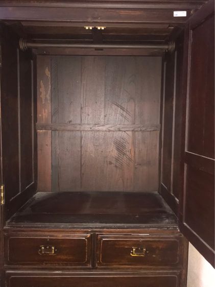 ตู้เสื้อผ้าไม้สักโบราณ รูปที่ 8