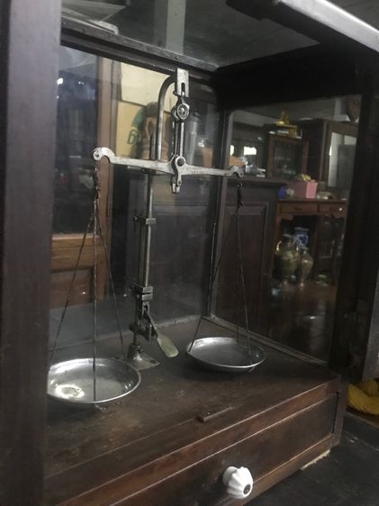 ตู้ไม้สักตราชั่งโบราณ รูปที่ 7