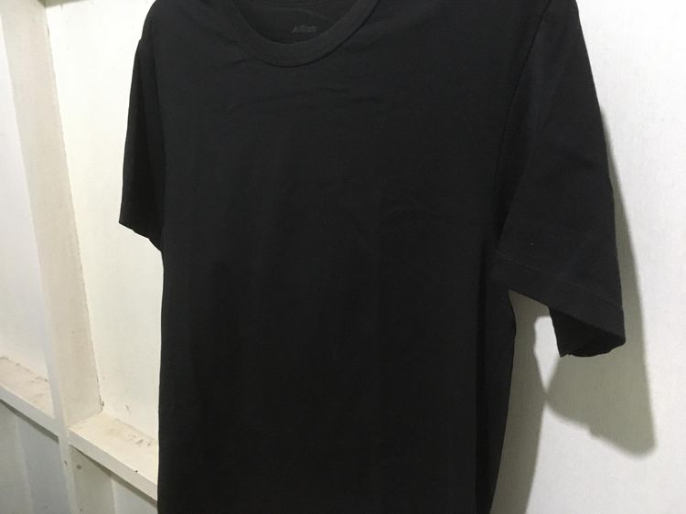 เสื้อ AIRism แบรนด์ UNIQLO สีดำ รูปที่ 5