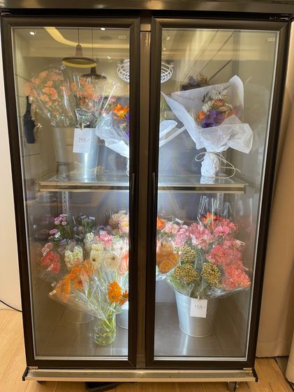 ตู้เย็น 2 ประตู ตู้แช่ดอกไม้