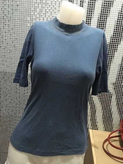เสื้อยืดคอเต่า ผ้าร่อง สีฟ้าคราม ไซด์ M อก 34 ยาว 22 นิ้ว