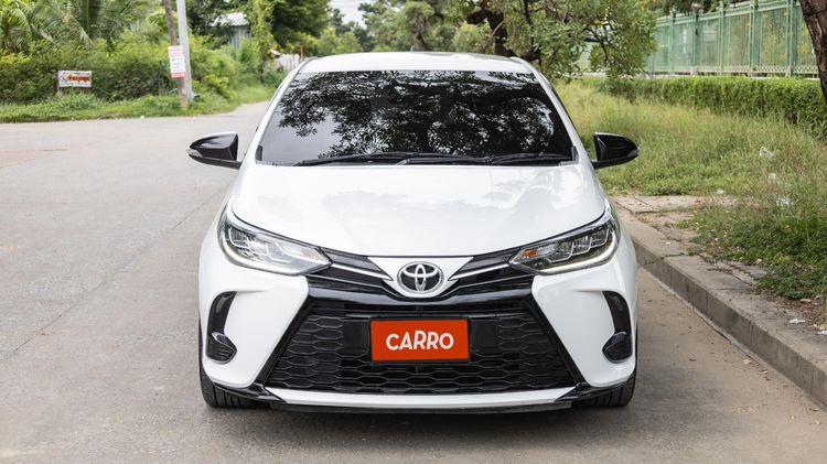 Toyota Yaris 2020 1.2 Sport Hatchback Sedan เบนซิน ไม่ติดแก๊ส เกียร์อัตโนมัติ ขาว รูปที่ 2