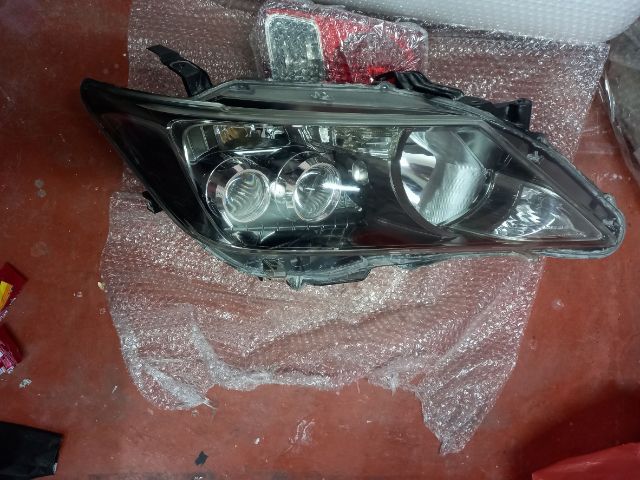 ไฟหน้า LED ไฮบรีด คัมรี 2014