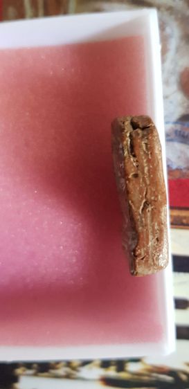 พระกำแพงซุ้มกอ พิมพ์ใหญ่ มีกนก รูปที่ 5