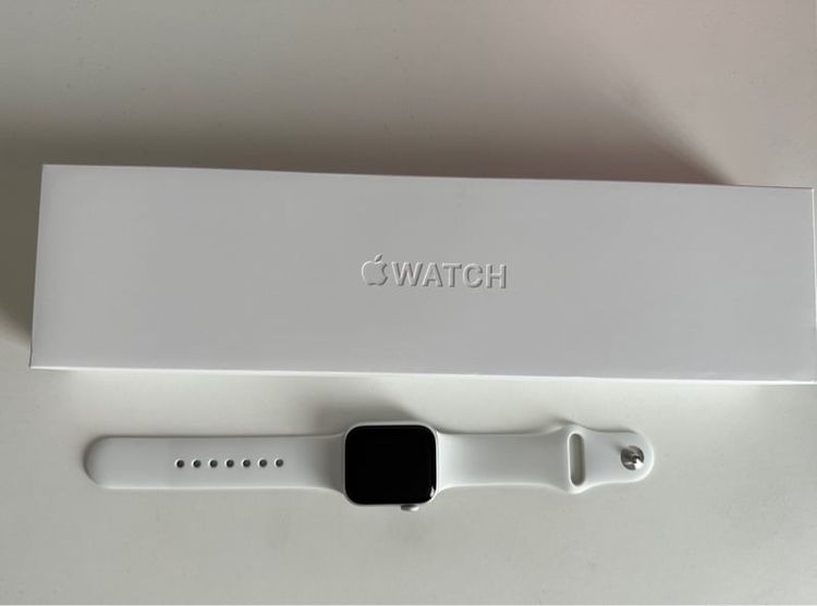 อื่นๆ เงิน Apple Watch Series 6 GPS Cellular, 40mm Silver Aluminum vase