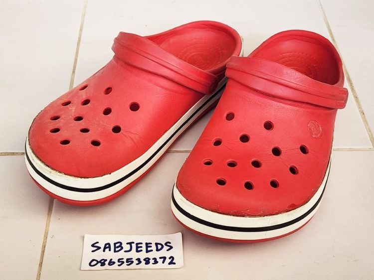 ขายรองเท้า Crocs สีแดง แท้ M8 26.5CM