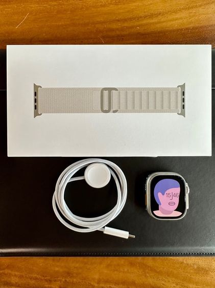 ไทเทเนียม เทา Apple Watch Ultra 49 mm GPS CELLULAR สาย Alpine Loop สีสตาร์ไลท์ 49 มม. Size L