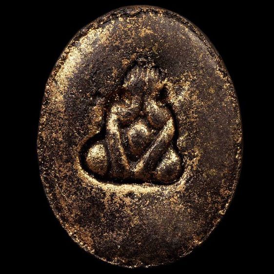 พระเนื้อผงขี้บุหรี่ หลังพระปิดตาเขมร หลวงปู่สรวง ปี17 รูปที่ 3