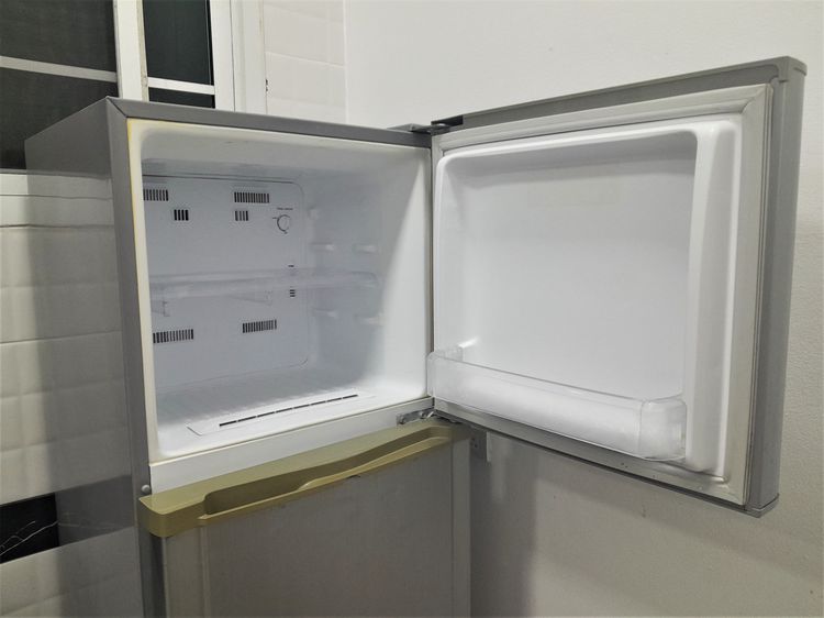 SAMSUNG Fridge with freezer model RI 25 SC2 รูปที่ 10