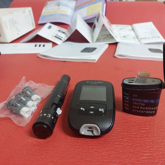 ACCU-CHEK  Guide  เครื่องตรวจวัดระดับน้ำตาลในเลือด...ส่งฟรี รูปที่ 1