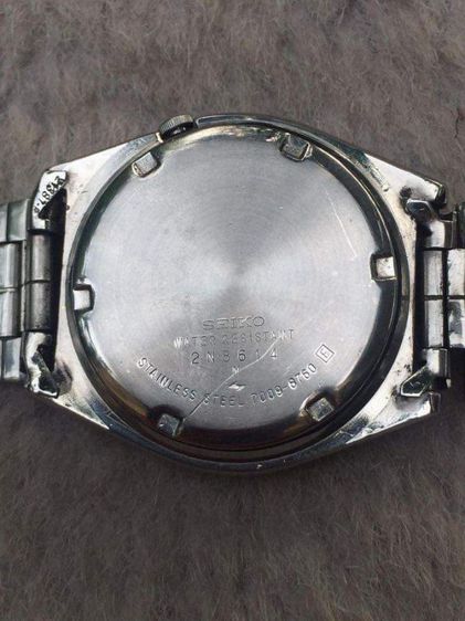 นาฬิกาSEIKO 5 7009 AUTOMATIC JAPAN 
ระบบอัตโนมัติ
ตัวเรือนสเตนเลส ขัดเงา
ขนาดตัวเรือน 37 x 37 มม. รูปที่ 7
