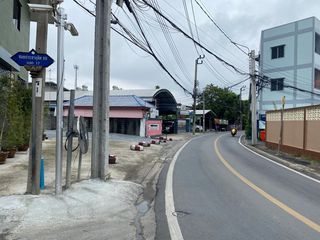 ที่พักอาศัยกึ่งพาณิชย์