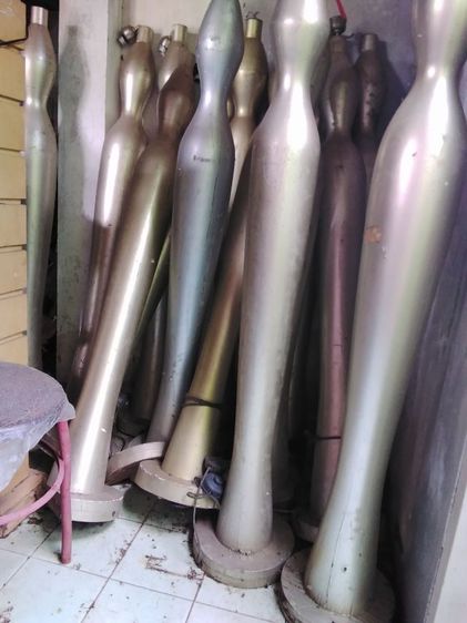 🏛.เสาโคมไฟ ไม้มะค่าเก่า