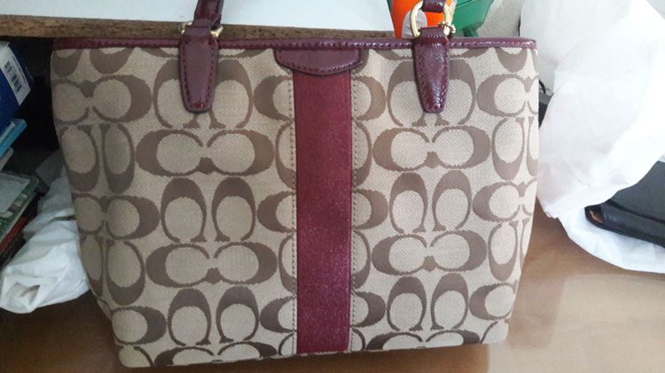 กระเป๋าถือ รูปที่ 2