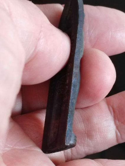 พระร่วงหลังรางปืนพิมพ์เจดีย์จมปี๒๕๑๕เนื้อทองแดงรมดำ รูปที่ 4