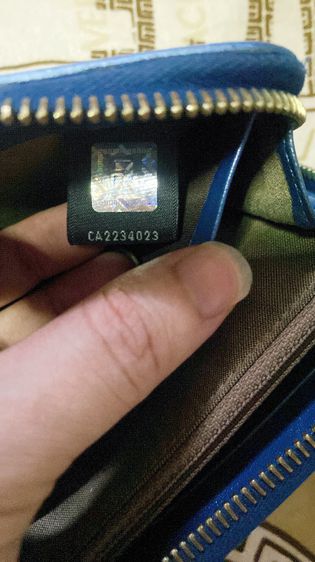 กระเป๋าสตางค์ใบยาวเฟนดิซิปรอบ FENDI zippy แท้ สีฟ้า รูปที่ 7