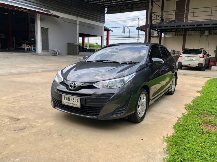 Toyota Yaris ATIV 2018 1.2 E Sedan เบนซิน ไม่ติดแก๊ส เกียร์อัตโนมัติ เทา รูปที่ 3