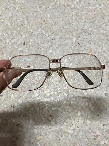 แว่นตา ยี่ห้อ Dunhill  ของแท้มือสอง  เฟรมสวยทองสวยหนาๆ  ติดเลนส์สายตา ไปตัดเลนส์ใหม่  900฿ รูปที่ 1