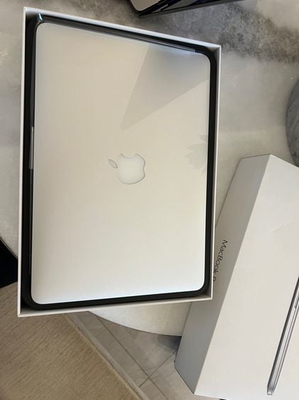 Apple Macbook Pro 13 Inch แมค โอเอส 8 กิกะไบต์ อื่นๆ ไม่ใช่ MacBook Pro 13 นิ้ว 2015