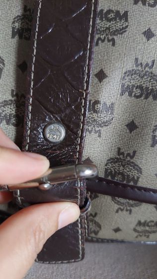 กระเป๋าสะพายใบใหญ่ MCM แท้ รูปที่ 5