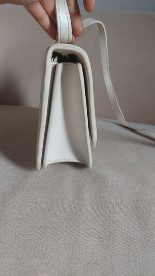 กระเป๋า bottega veneta สีขาว  รูปที่ 5