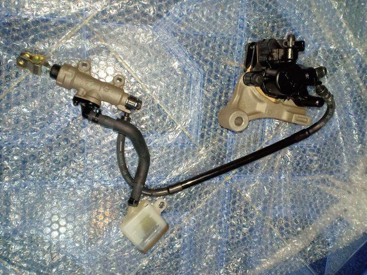ปั๊มเบรคหลังmsx125 msx sf msx grom 125 แท้ พร้อมผ้าเบรคและทุ้งหลัง รูปที่ 4