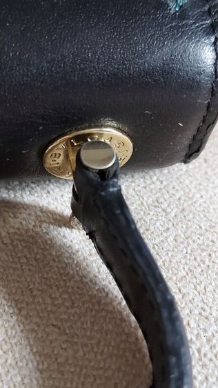 กระเป๋าถือ bvlgari รุ่นลิมิเดต รูปที่ 17