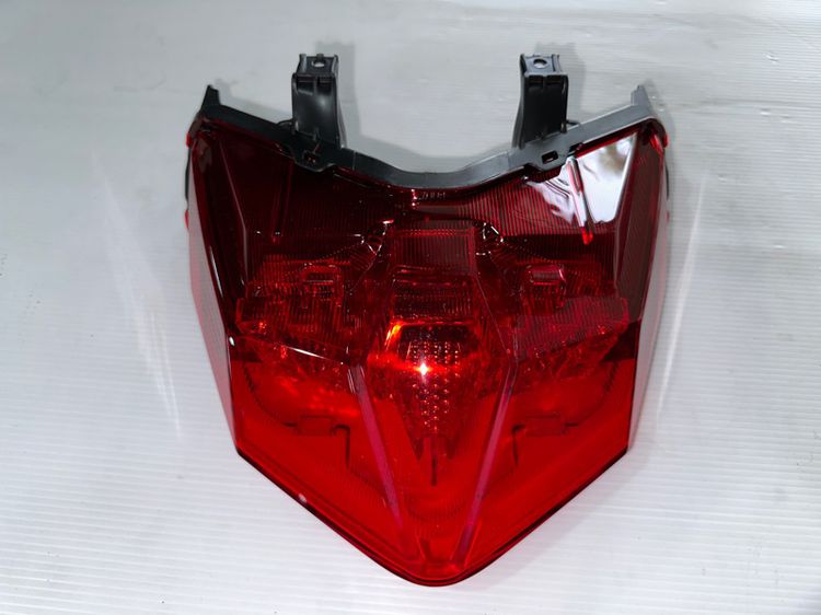 ไฟหน้า ไฟท้าย ไฟท้ายคลิก150i คลิก125i click150i แท้