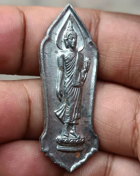 1.พระลีลา 25 พุทธศตวรรษ เนื้อชิน พิมพ์พระศกจุด มีคราบปลวก รูปที่ 3