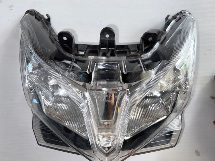 ไฟหน้า ไฟท้าย โคมไฟหน้าคลิก125i click125i แท้