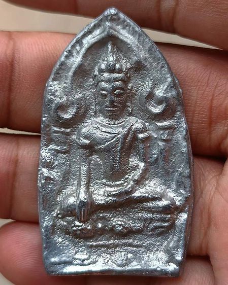 พระยอดขุนพลหล่อพิมพ์อยุธยา หลวงพ่อฑูรย์ วัดโพธินิมิตร เนื้อชิน พ.ศ. 2527 สูง 5 ซ.ม สร้างจากเนื้อชินกรุเก่าที่ชำรุดแตกหัก รูปที่ 11