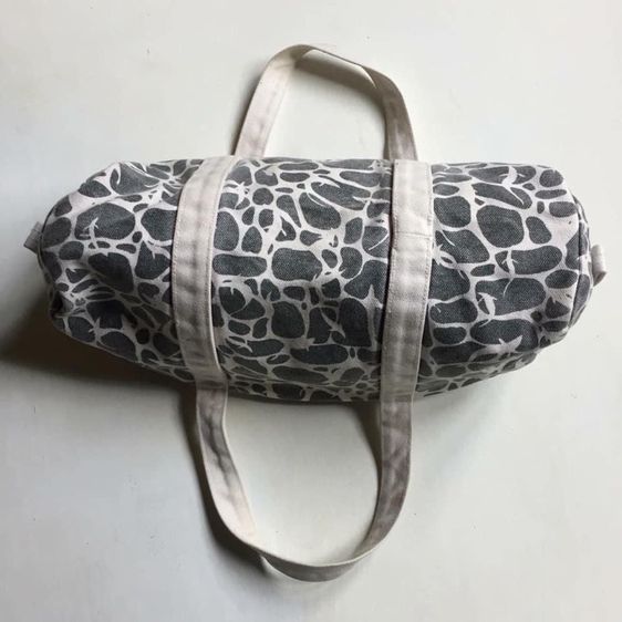 กระเป๋าลายพรางแนวทะเล ๆ ลายปลา ยี่ห้อ reyn spooner รูปที่ 7