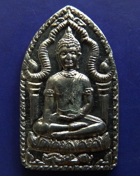 พระยอดขุนพลปั๊ม หลวงพ่อฑูรย์ วัดโพธินิมิตร เนื้อชินพิมพ์เล็ก พ.ศ. 2527 สูง 3 ซ.ม สร้างจากเนื้อชินกรุเก่าที่ชำรุดแตกหัก รูปที่ 21